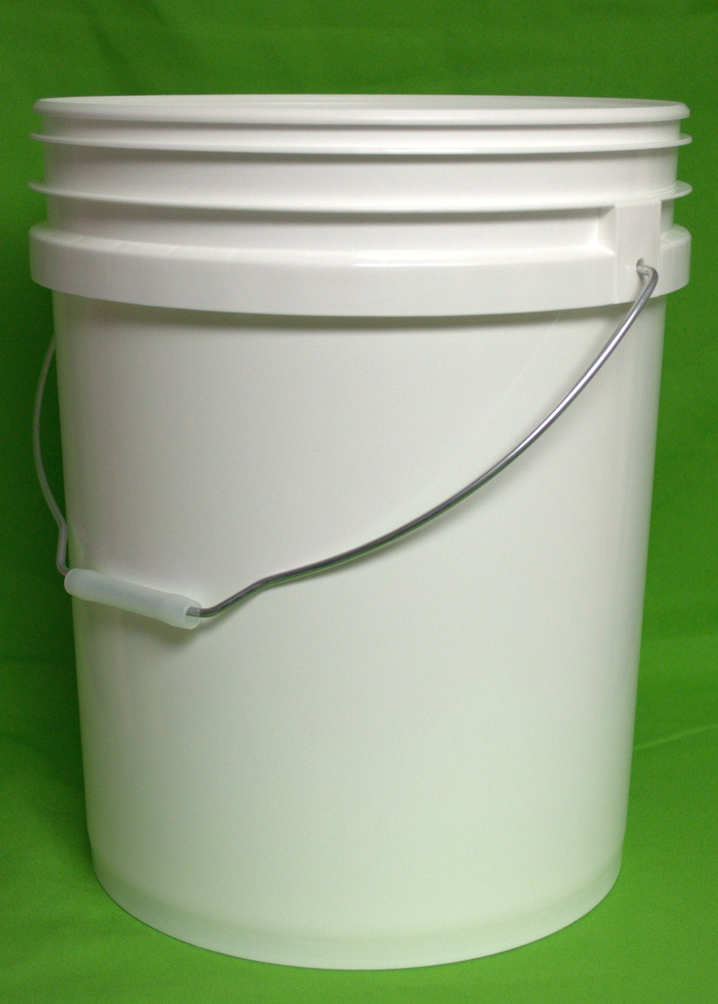 2 Gallon Square Bucket with Snap On Lid