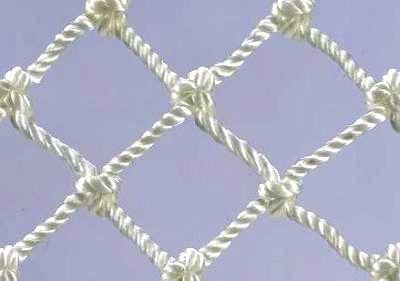 Nylon Twisted Netting No.09 (210/24)x200lbs (Various Mesh Depths)